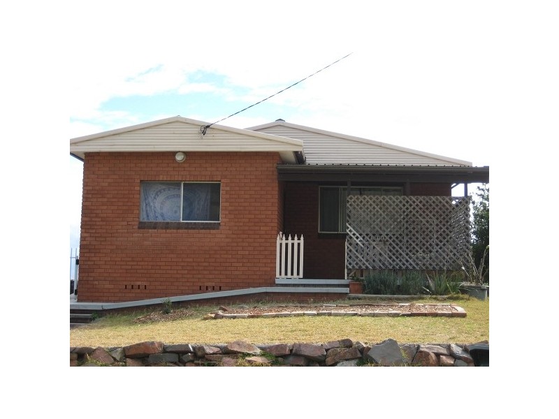 13 High Street, Redhead NSW 2290