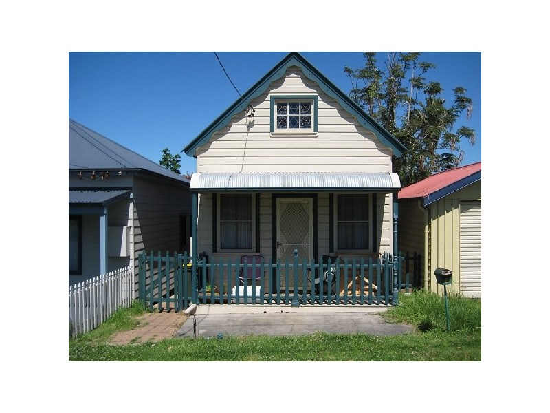 3 Regent Street, Mayfield NSW 2304