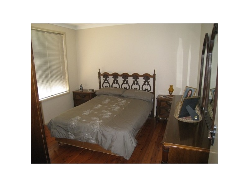 4 Taranaki Place, Macquarie Hills NSW 2285