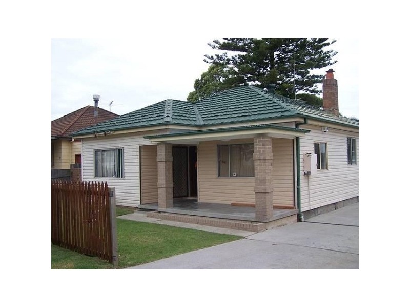 14 Sydney Street, Gateshead NSW 2290
