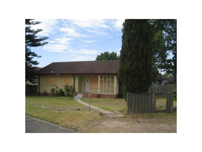1 Hickory Road, Gateshead NSW 2290