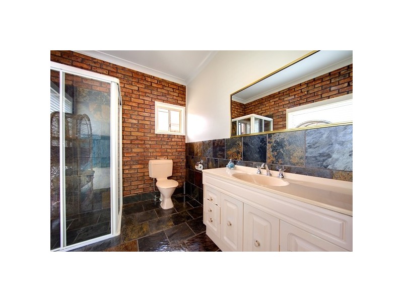 45 Hutchinson Street, Redhead NSW 2290