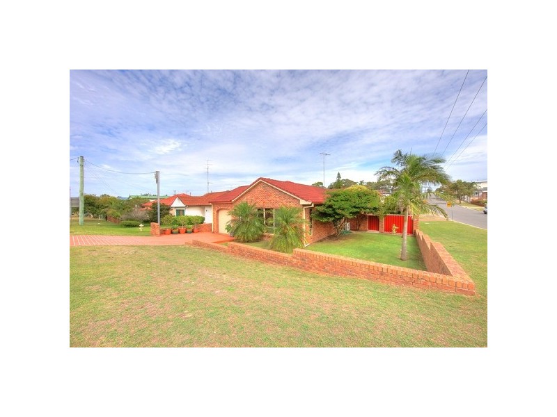 45 Hutchinson Street, Redhead NSW 2290