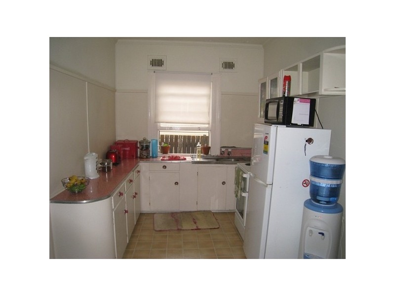 6 Forrest Street, Jesmond NSW 2299