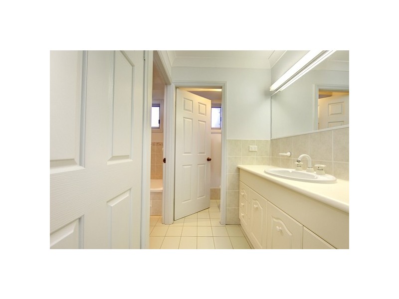 17A Lorikeet Close, Tingira Heights NSW 2290