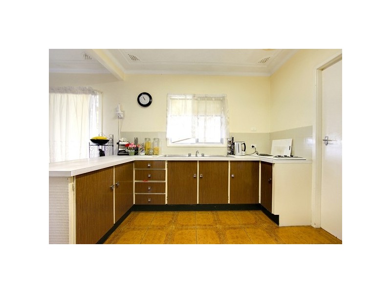 22 Anglers Place, Eleebana NSW 2282