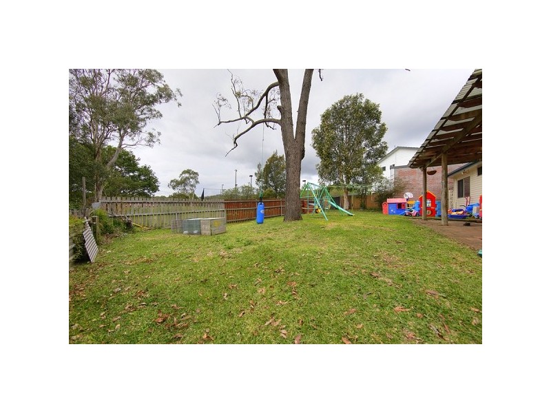 22 Anglers Place, Eleebana NSW 2282