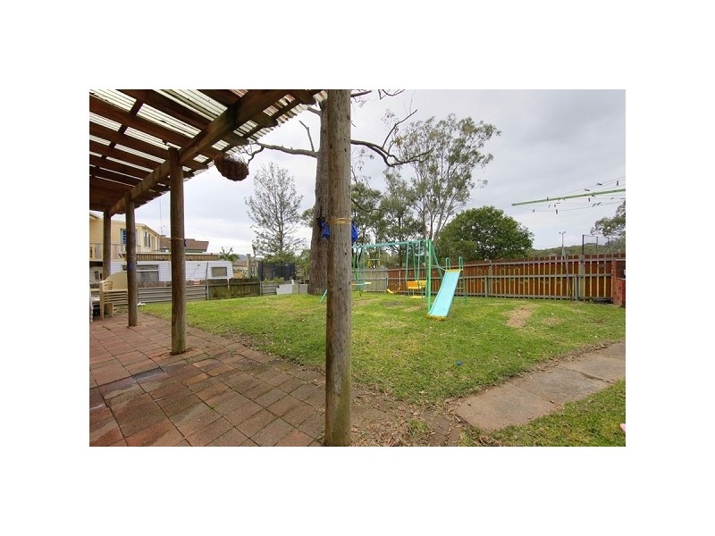 22 Anglers Place, Eleebana NSW 2282