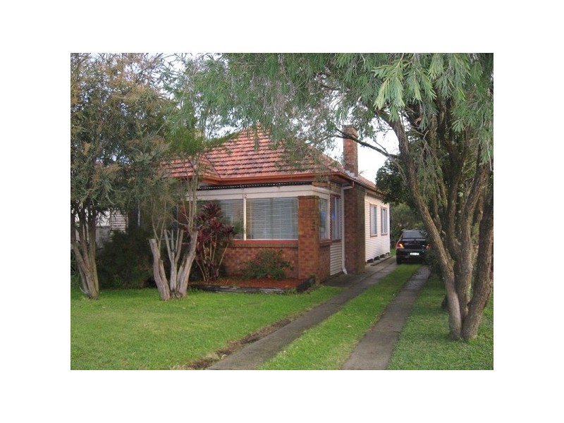 12 Waratah Street, Kahibah NSW 2290