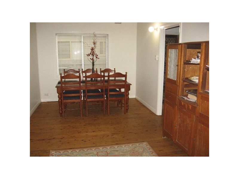 12 Waratah Street, Kahibah NSW 2290