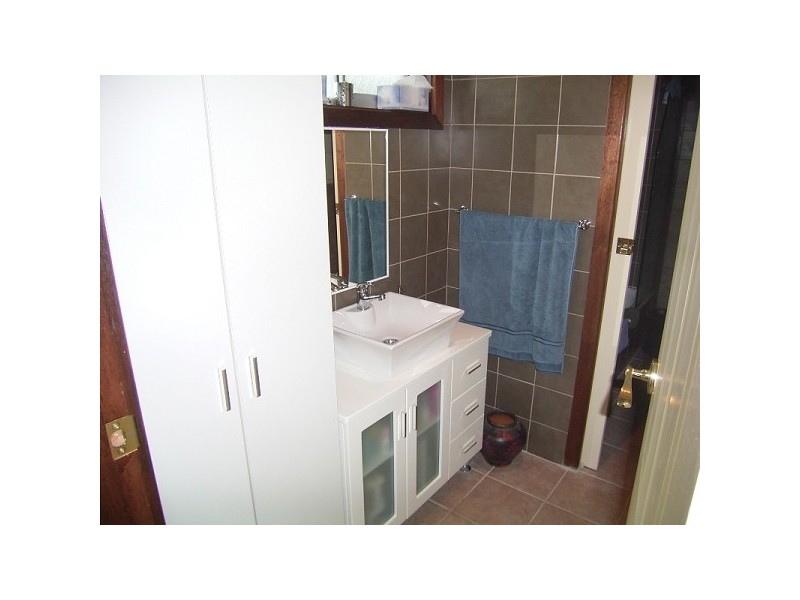 4 Young Road, Broadmeadow NSW 2292