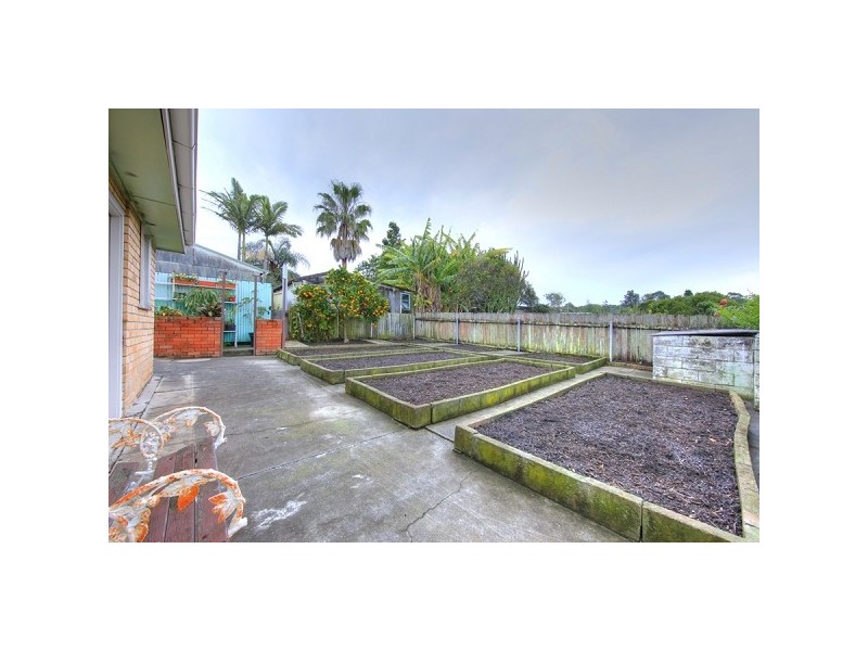 6 Ada Street, Mount Hutton NSW 2290