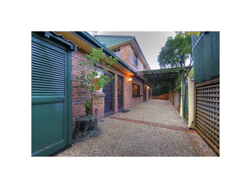 4 Fernleigh Loop, Adamstown Heights NSW 2289