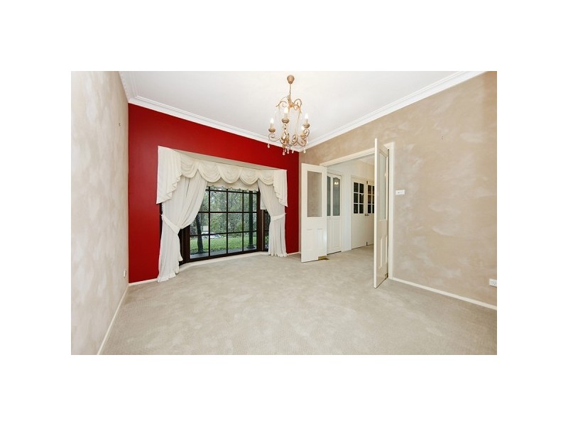 4 Fernleigh Loop, Adamstown Heights NSW 2289