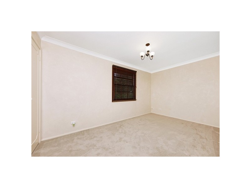 4 Fernleigh Loop, Adamstown Heights NSW 2289