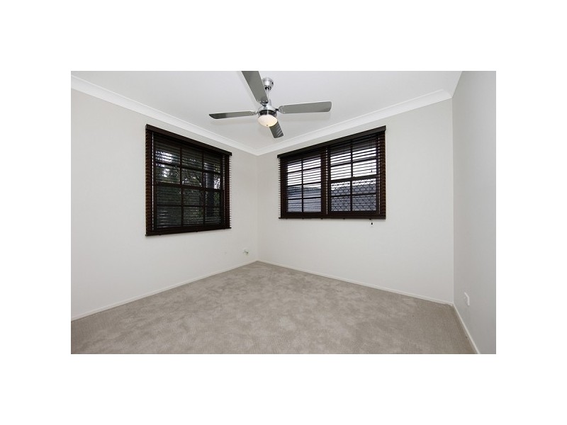 4 Fernleigh Loop, Adamstown Heights NSW 2289