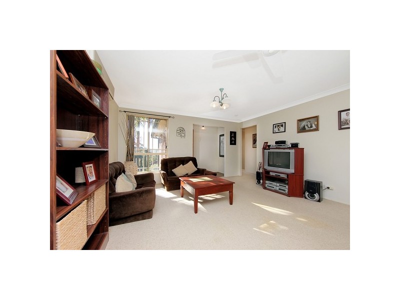 49 McElwee Drive, Tingira Heights NSW 2290