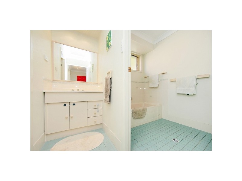 49 McElwee Drive, Tingira Heights NSW 2290