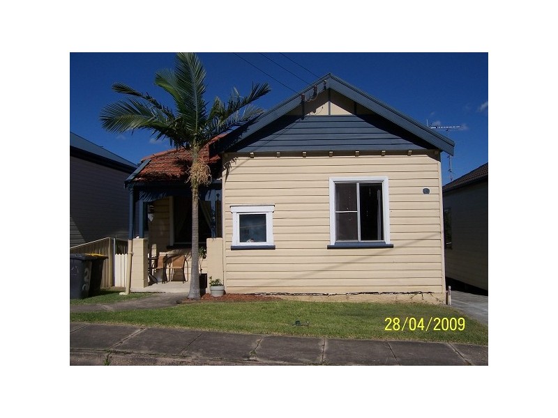 20 Cross Street, Mayfield NSW 2304