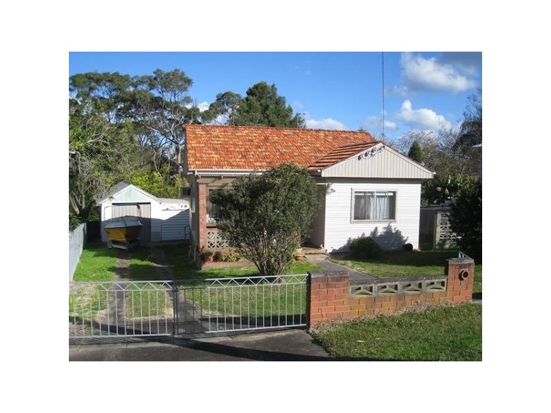 13 Elmore Street, Charlestown NSW 2290