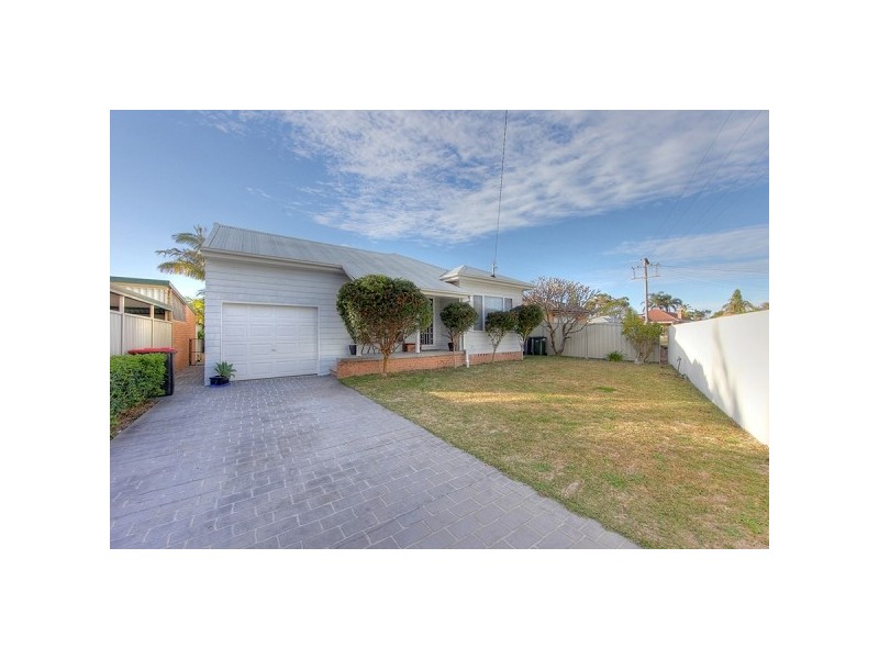 4 Biwong Street, Blacksmiths NSW 2281