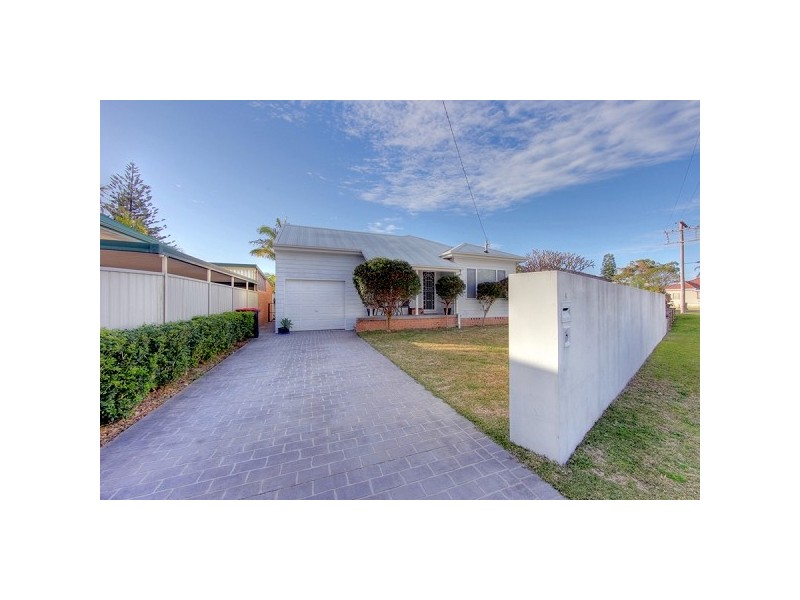 4 Biwong Street, Blacksmiths NSW 2281