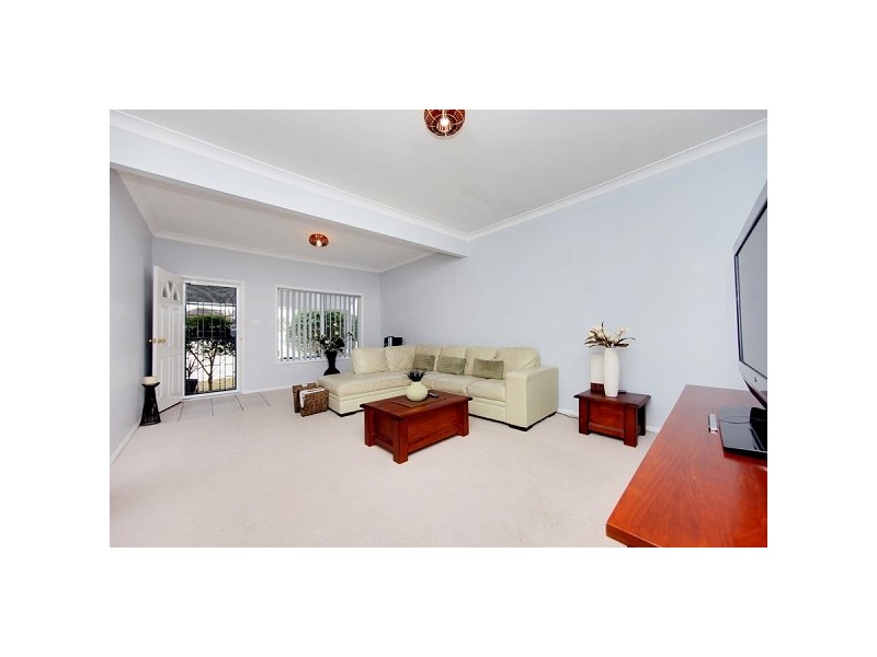 4 Biwong Street, Blacksmiths NSW 2281