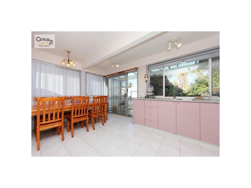 16 Mallee Street, Gateshead NSW 2290