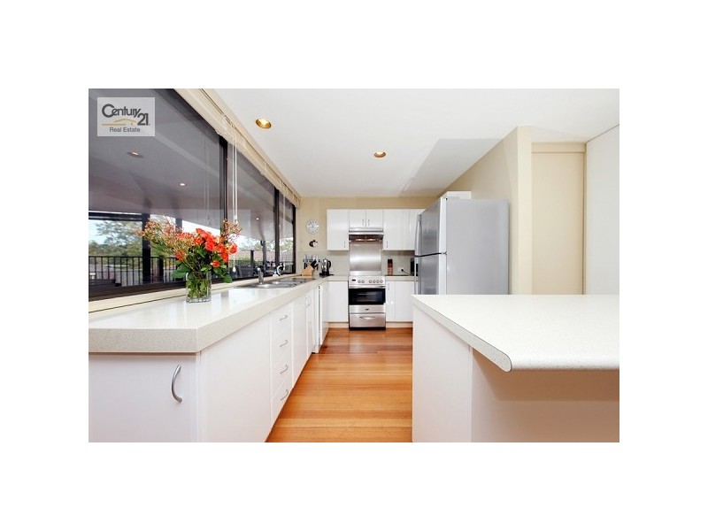4 Holly Circuit, New Lambton Heights NSW 2305
