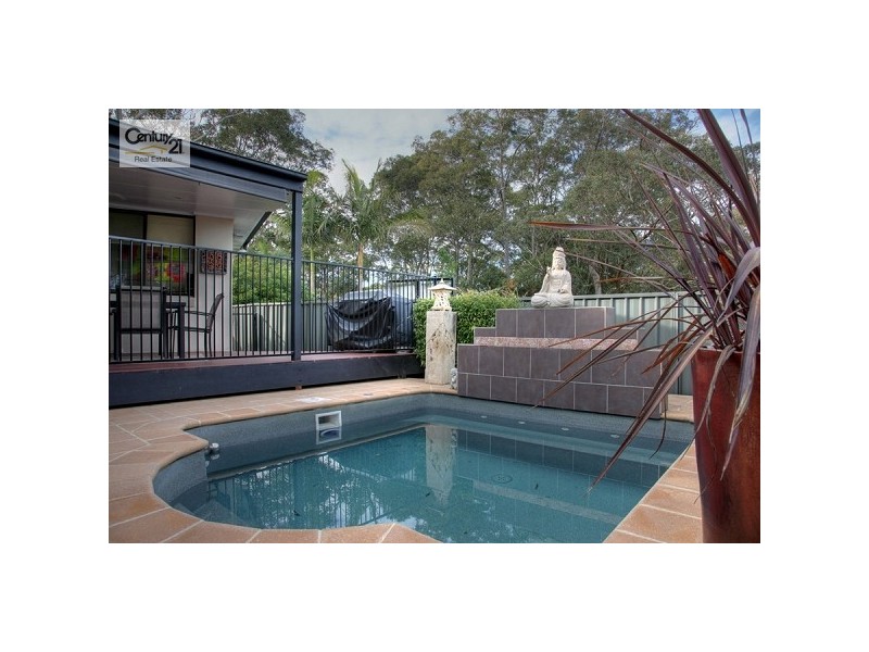 4 Holly Circuit, New Lambton Heights NSW 2305