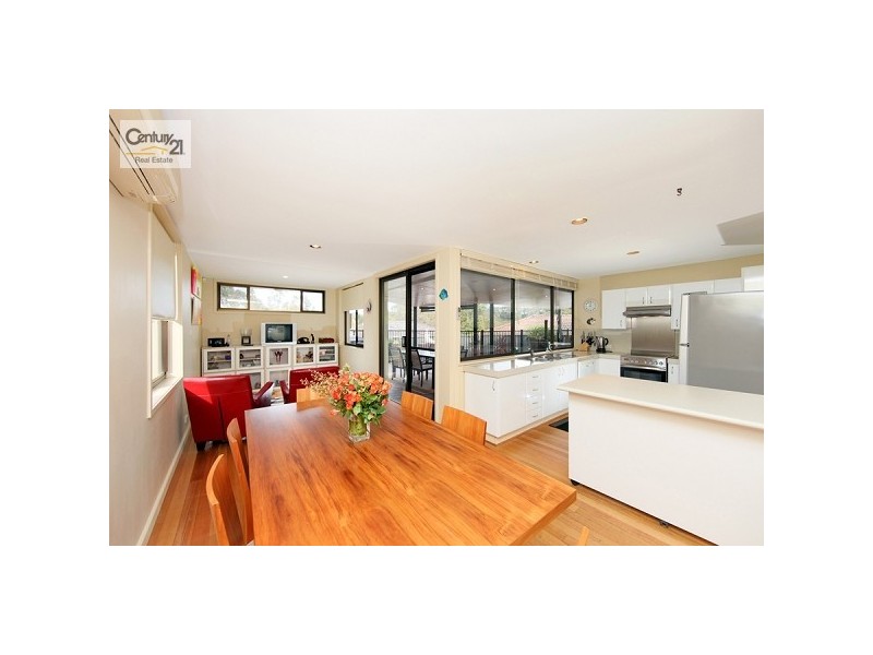 4 Holly Circuit, New Lambton Heights NSW 2305