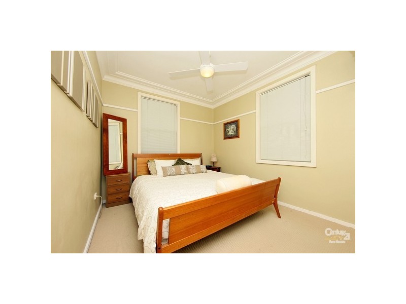 22 Oakland Street, Glendale NSW 2285