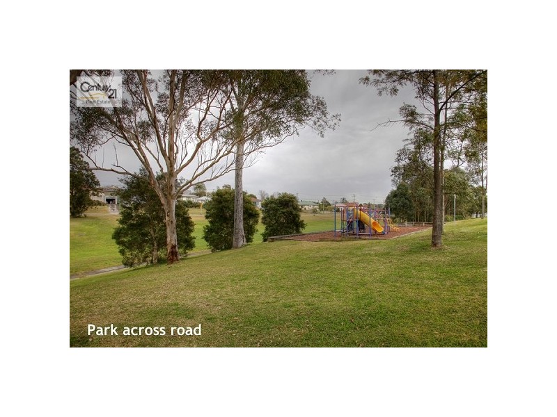 42 Lovell Parade, Shortland NSW 2307