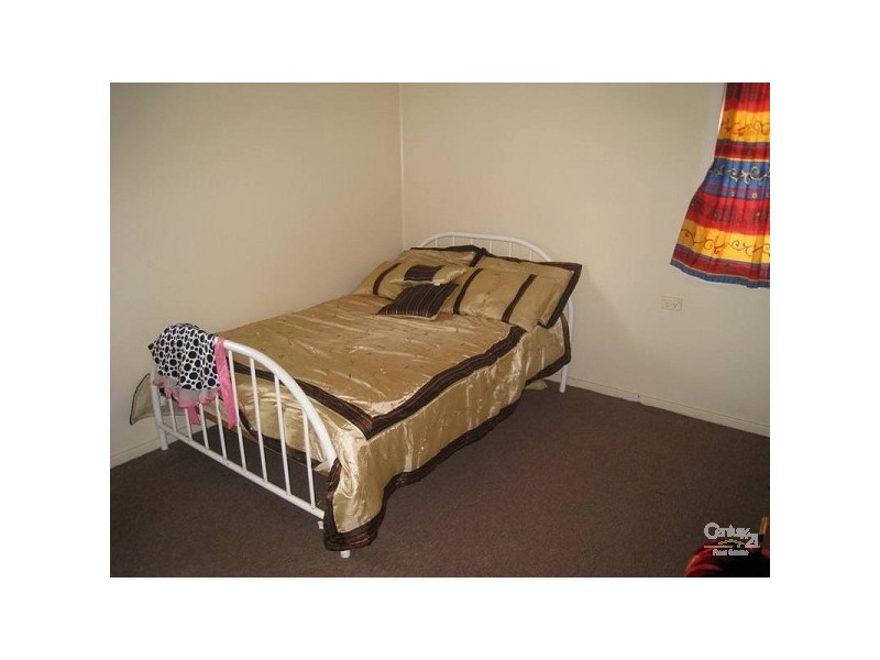 1 Plane Street, Gateshead NSW 2290