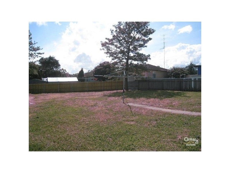 1 Plane Street, Gateshead NSW 2290