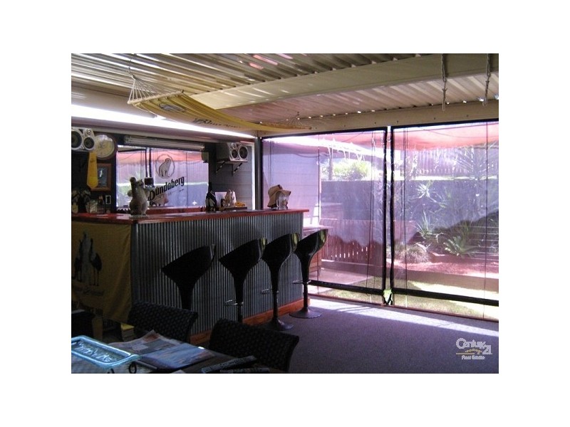 15 Alder Crescent, Gateshead NSW 2290