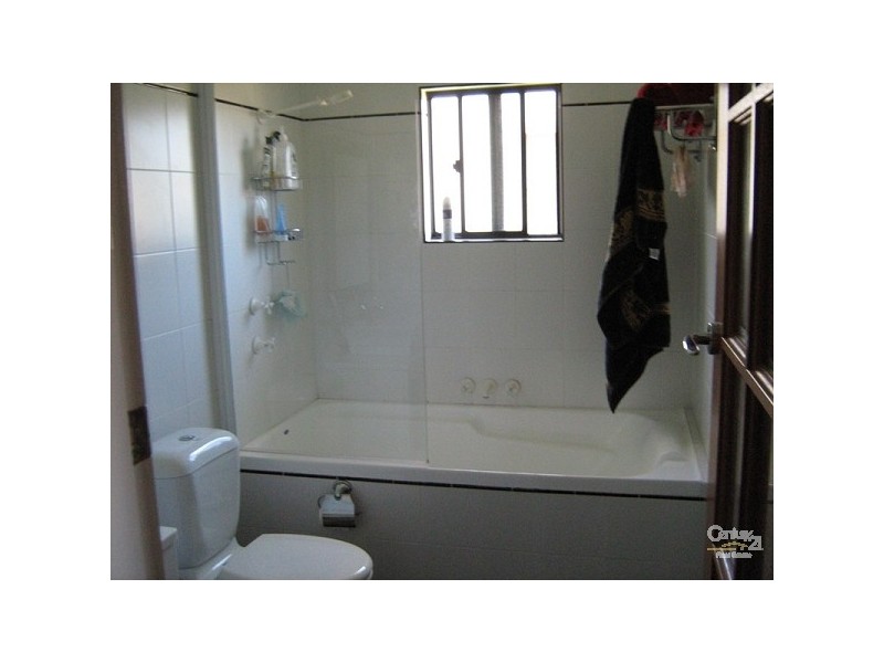 15 Alder Crescent, Gateshead NSW 2290