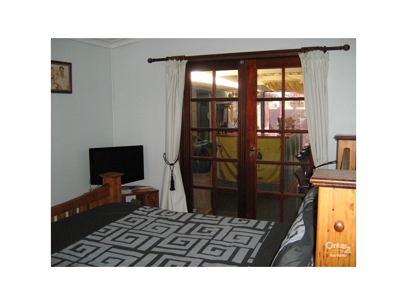 15 Alder Crescent, Gateshead NSW 2290