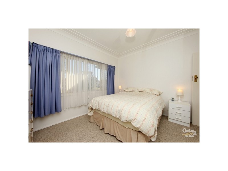 8 Arthur Street, Cardiff South NSW 2285