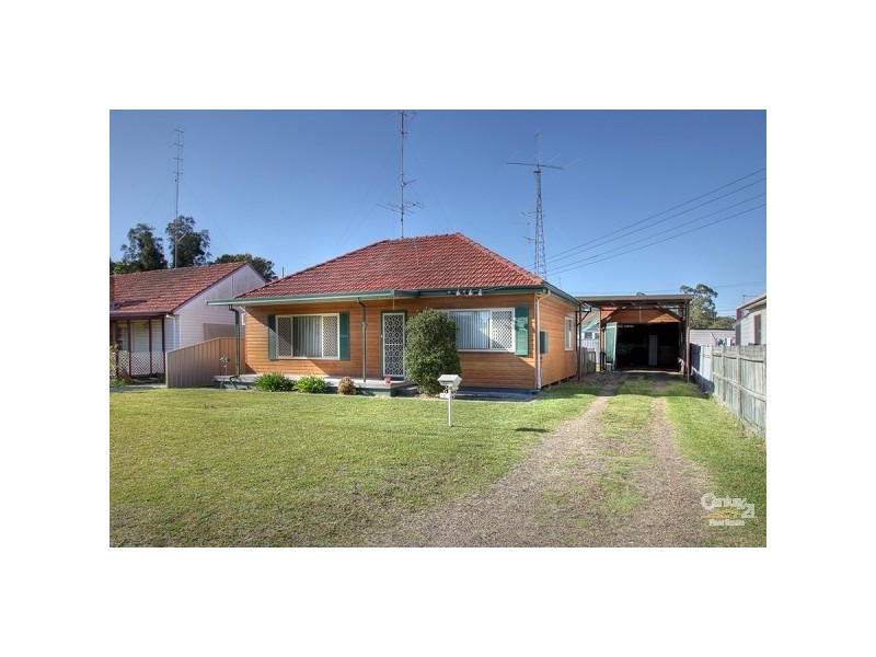 8 Arthur Street, Cardiff South NSW 2285