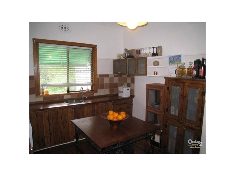 9 George Street, Highfields NSW 2289
