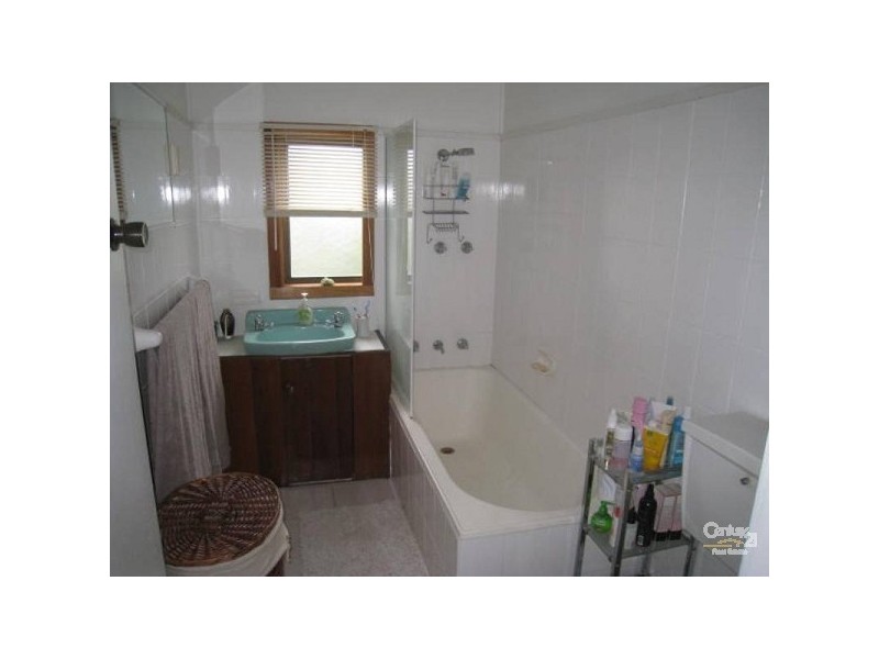 9 George Street, Highfields NSW 2289