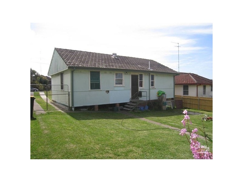 44 Redwood Crescent, Gateshead NSW 2290