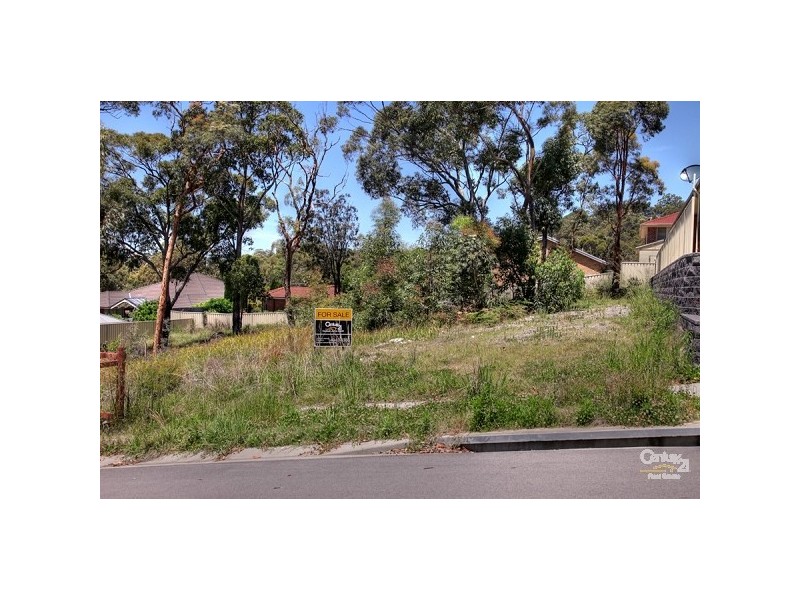 8 Ripon Way, Macquarie Hills NSW 2285