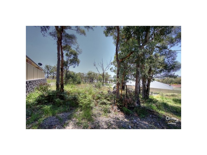 8 Ripon Way, Macquarie Hills NSW 2285
