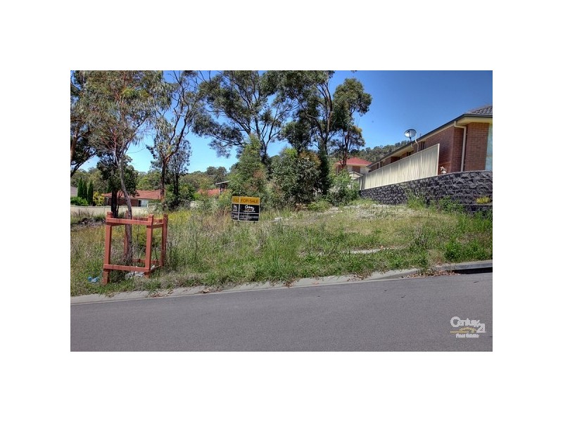 8 Ripon Way, Macquarie Hills NSW 2285