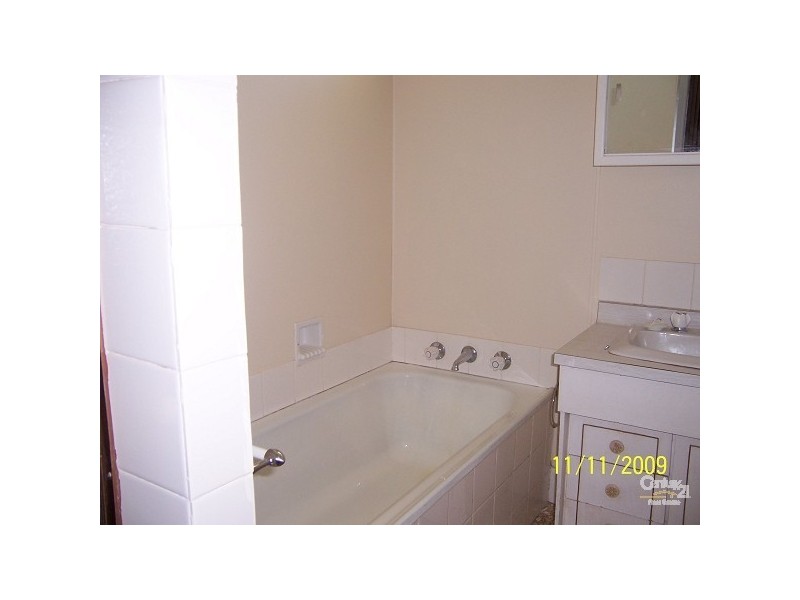 4 ULAKA, Charlestown NSW 2290