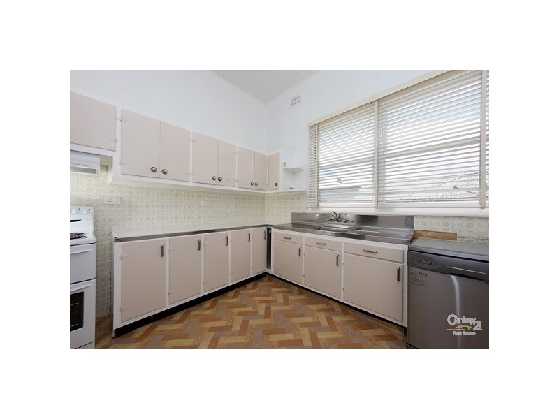 45 Melville Road, Broadmeadow NSW 2292