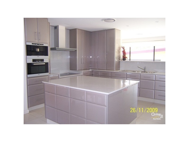240 THE ESPLANADE, Speers Point NSW 2284