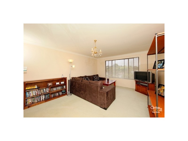 9 Lawson Road, Macquarie Hills NSW 2285